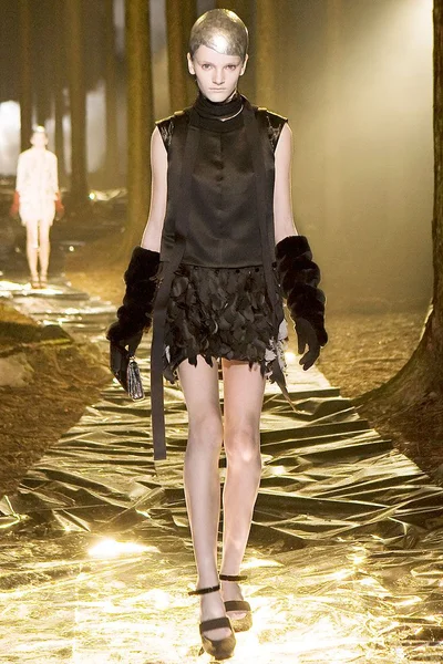 Look 32
